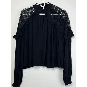 Free People Women's Size Small Black Little Bit of Love Top Crochet Boho Top